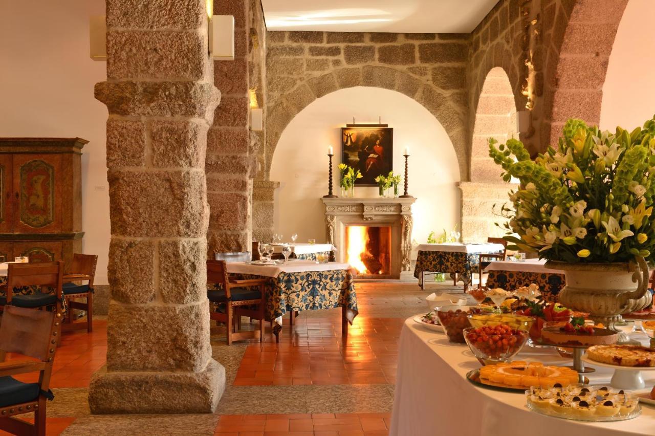 Pousada Mosteiro De Guimarães Esterno foto Restaurant in the hotel